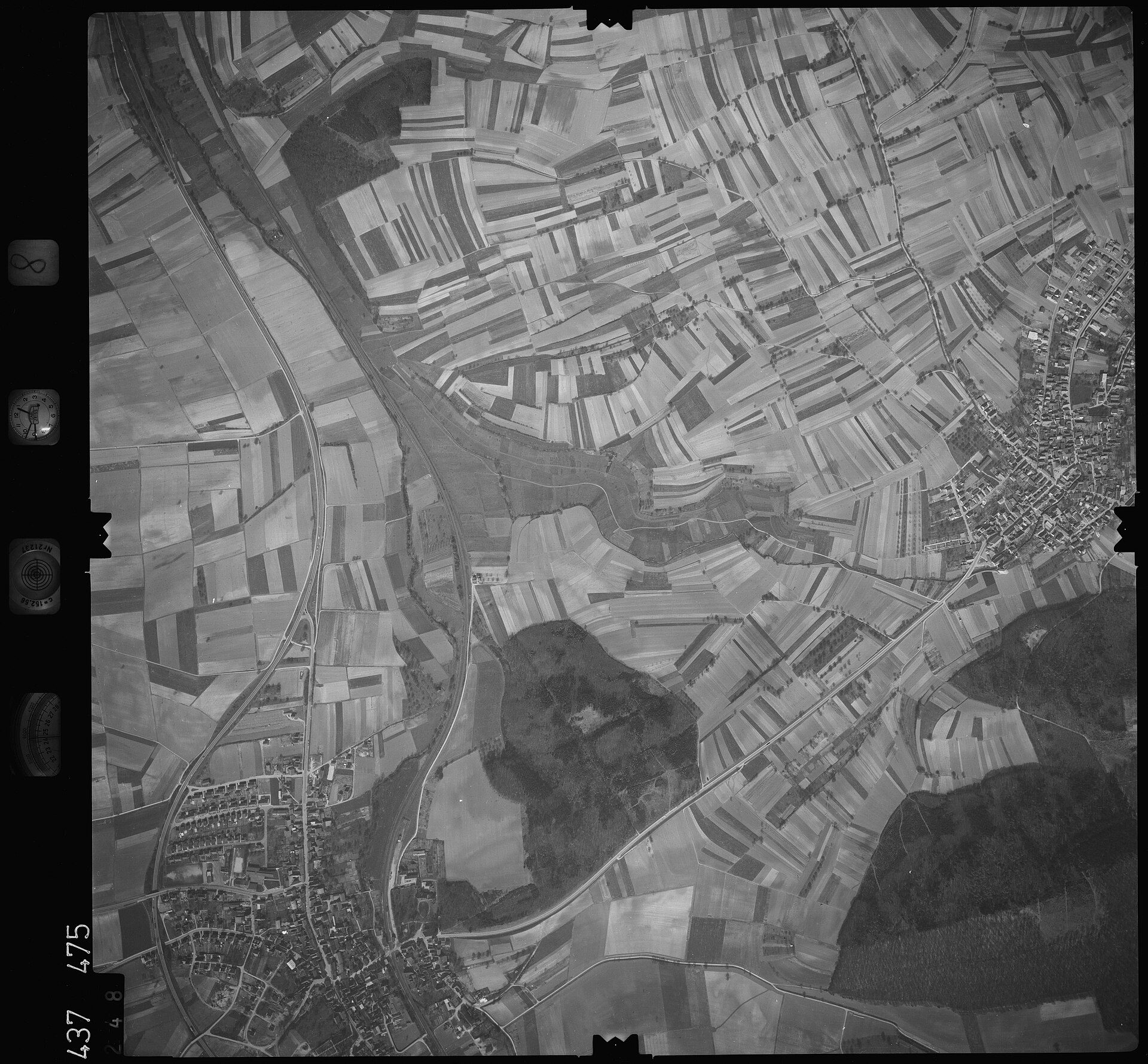 Schwarzweißes Luftbild von 1968 mit Neibsheim und Nachbarorten